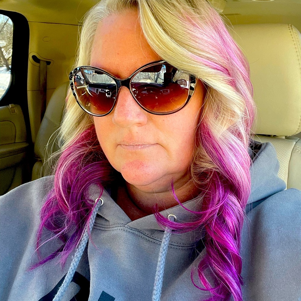 Meet your Posher, Cheri